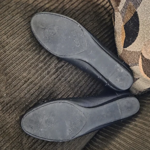 Cherokee Black Flats with Fringe and Gold Accents - Picture 2 of 2